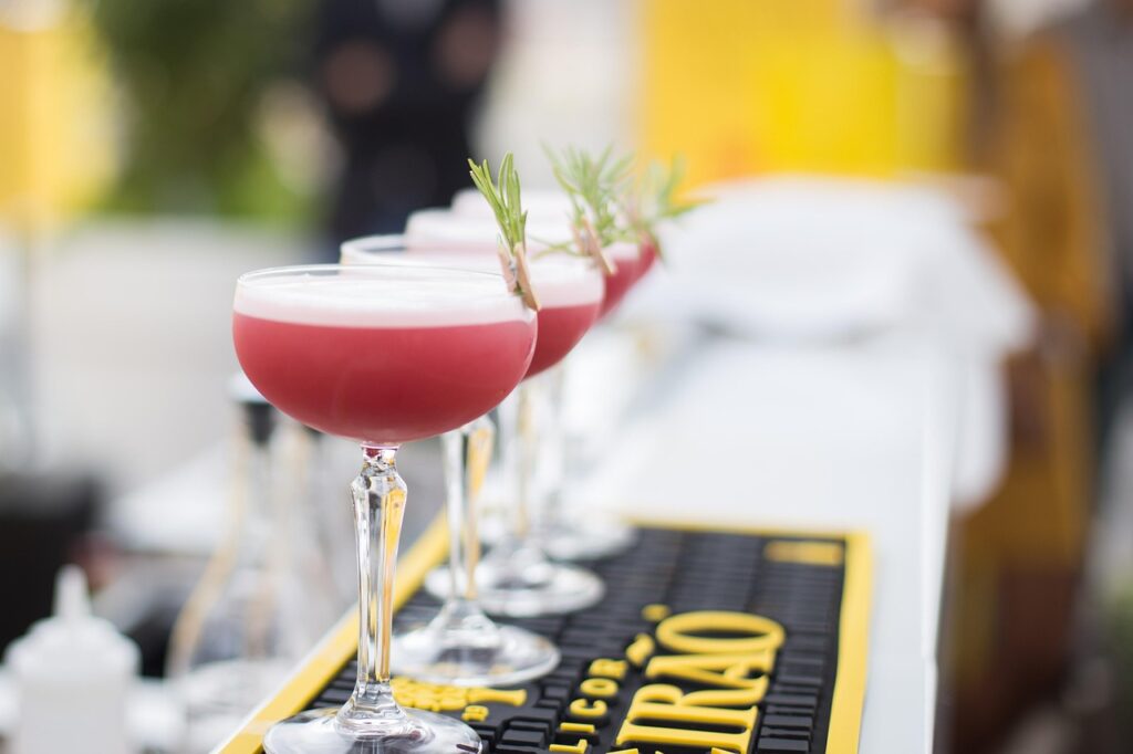 cocktail, drinks, liqueur, bartender, festival drinks, bar, alcohol, appetizer, beverages, party, night out, cold drinks, cheers, pour drink, making a toast, preparing cocktail, spirits, beirão, friends, friendship, beirao, liquor, barman, portuguese liquor, festival, bartender, bartender, bartender, bartender, bartender, night out, liquor, barman, barman, barman